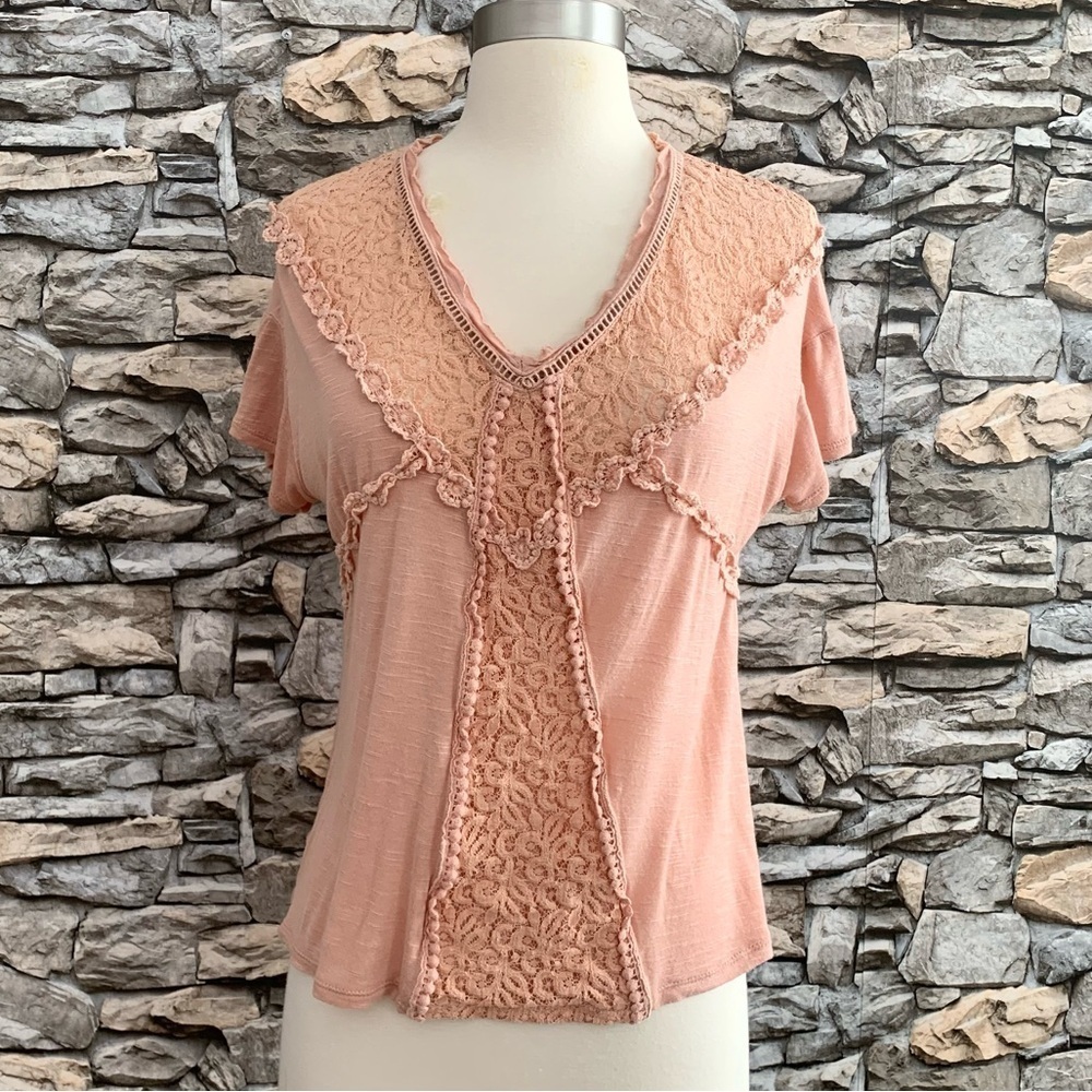 #28 Taylor & Sage Peach Crochet Lace Knit Short Sleeve Blouse Shirt Top Medium